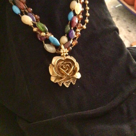 16” necklace beads & gold rose. 4 strands of gold/crystals& multicolored beads. - Picture 2 of 3